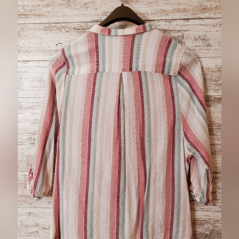 NWOT Elan Striped Surplice Faux Wrap Roll Sleeve Blouse - Picture 2 of 10